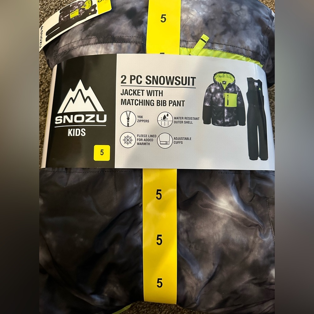 Snozu Kids 2-Piece Snowsuit Size 5